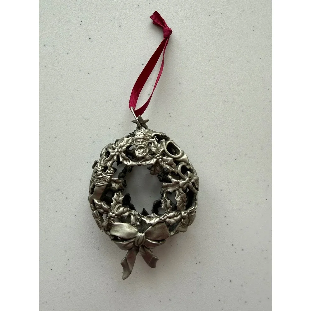 1993 Hallmark Glowing‎ Pewter Wreath 20th Anniversary Ornament Edition 1973-1993